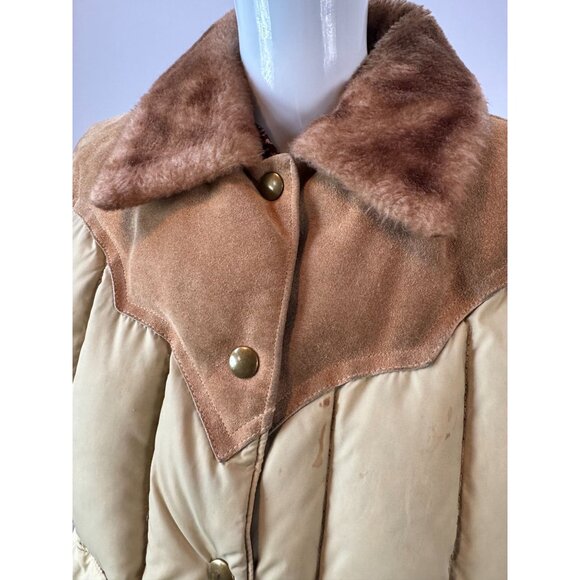 Woolrich Womens Western Style Down Puffer Vest With Faux Fur Collar Beige/Brown - Picture 11 of 16